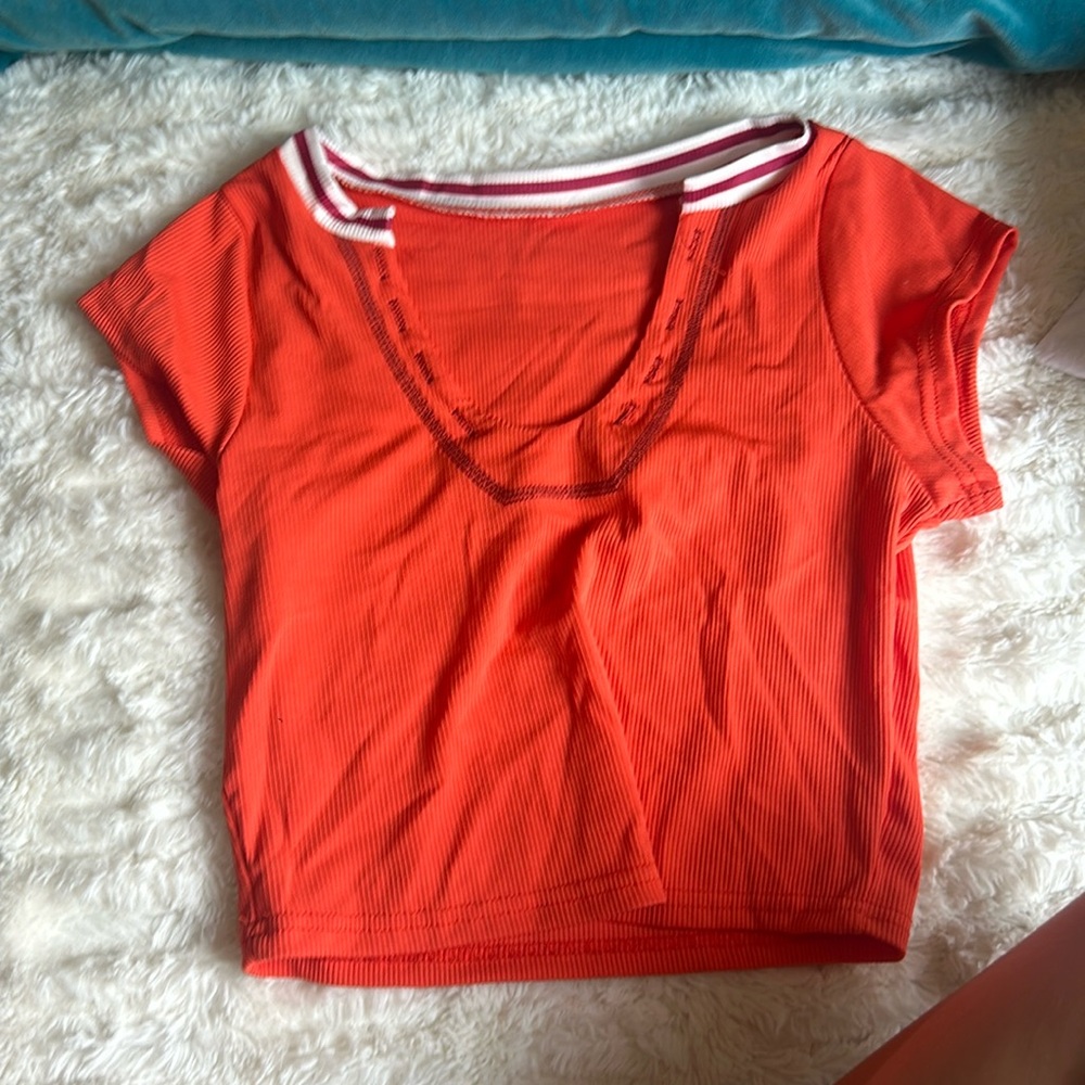 American Eagle Orange cropped tee brand new
